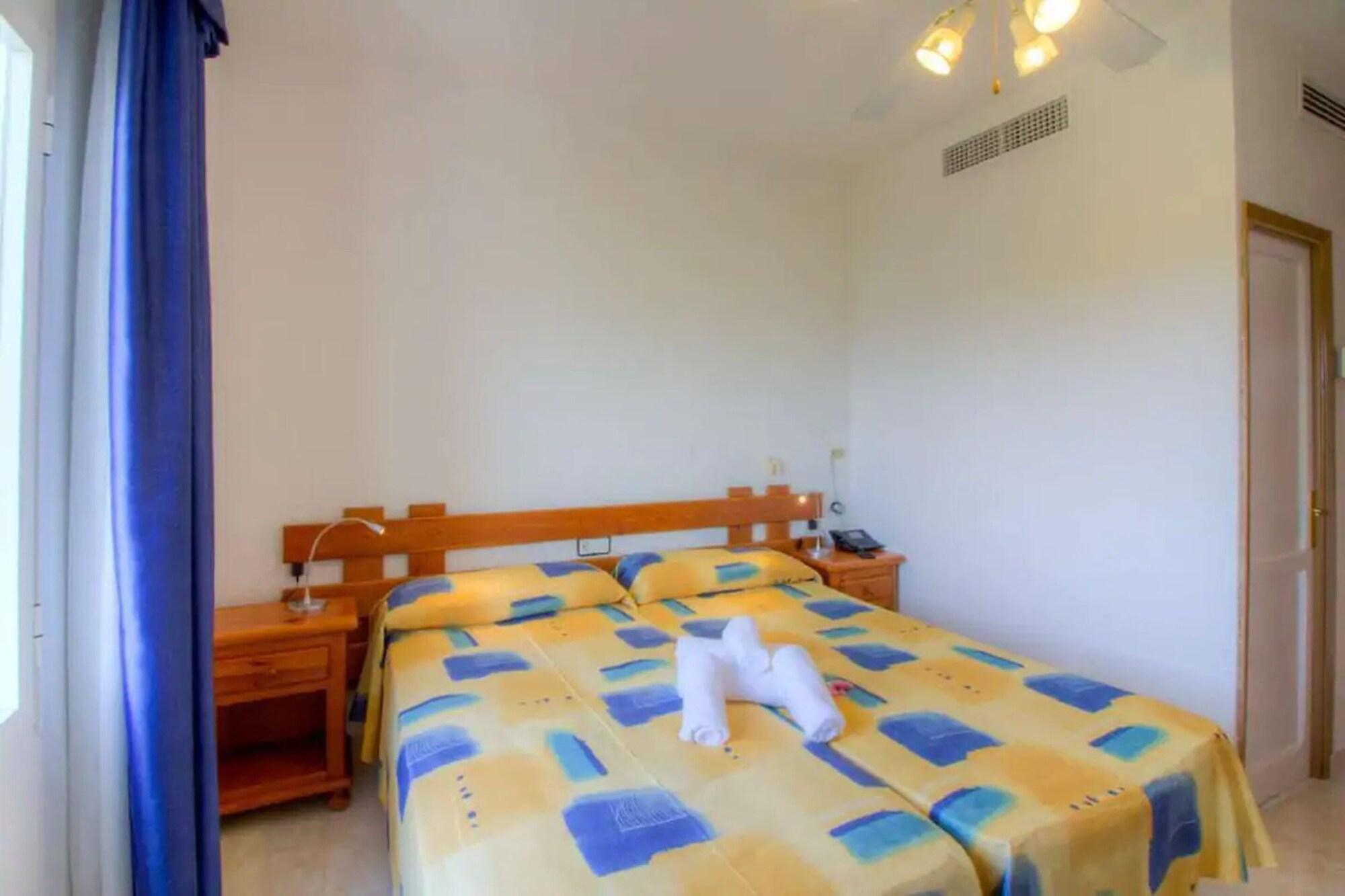 Hotel Lago Playa I Es Pujols Bagian luar foto