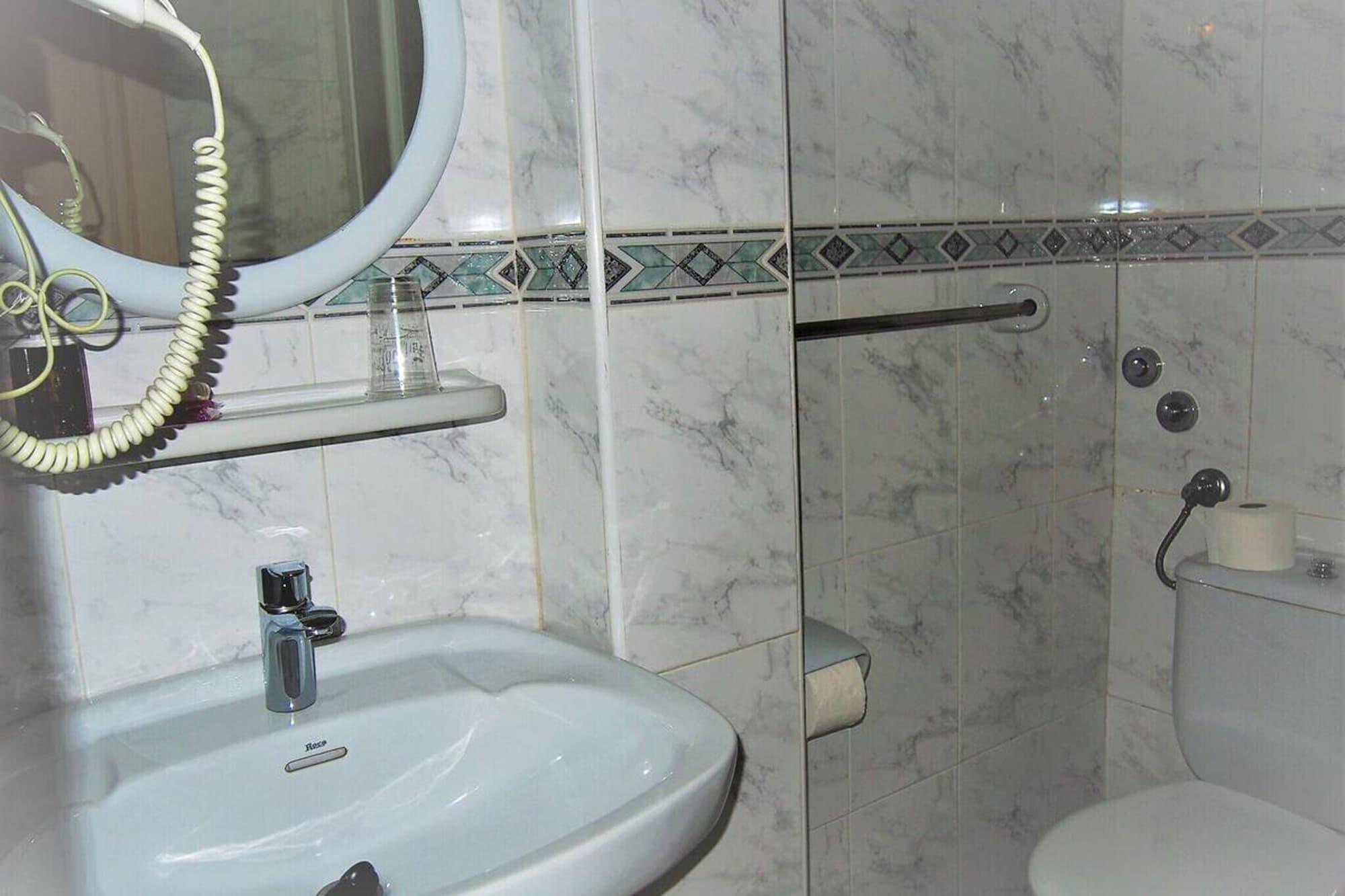 Hotel Lago Playa I Es Pujols Bagian luar foto