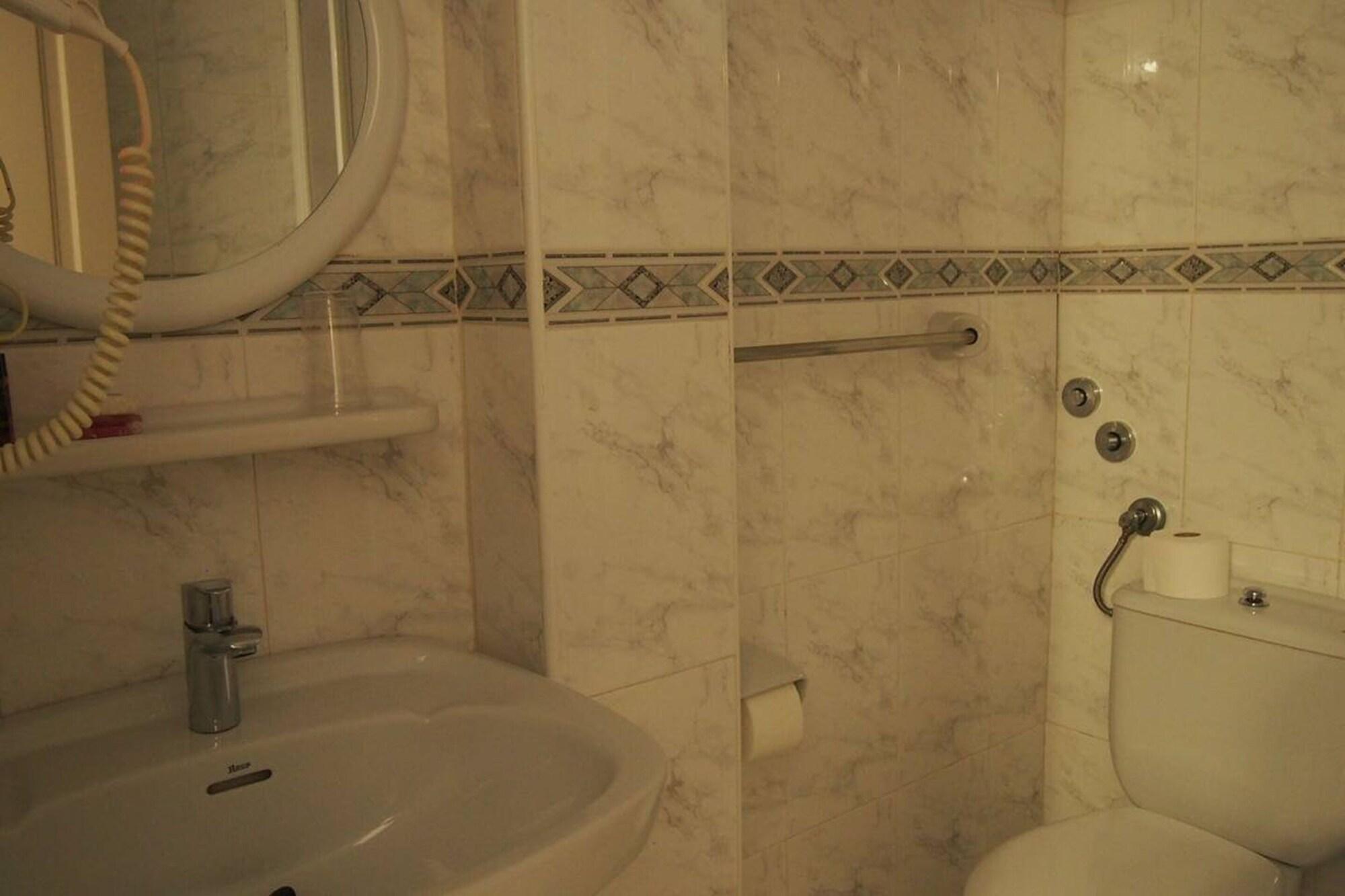 Hotel Lago Playa I Es Pujols Bagian luar foto